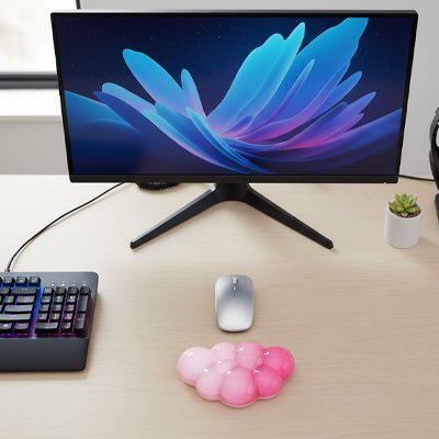 Souris repose poignet | NuageConfort™Gel rose sur bureau blanc