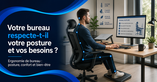 Personne assise à un bureau ergonomique avec écran, fauteuil et repose-pieds bien réglés, illustrant un poste adapté à la posture, au confort et aux besoins. 