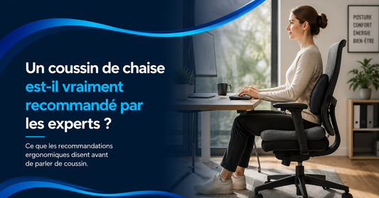 personne assise sur chaise ergonomique avec coussin ergonomique posé sur un fauteuil de bureau, illustrant son rôle possible pour améliorer l’assise et réduire certains inconforts.