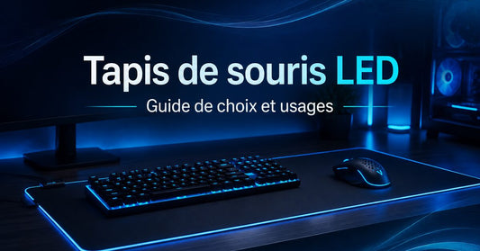Tapis de souris LED sur un bureau gaming organisé dans une ambiance bleu marine et cyan.