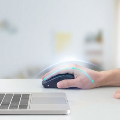 Sourie ergonomique | HyperSync™ dans main position ergonomique