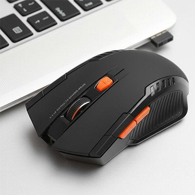 Souris sans fil gamer​ noir sur bureau