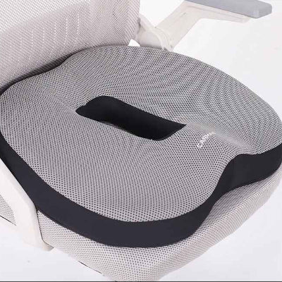 coussin pour chaise de bureau | NuageConfort™ gris sur chaise de bureau