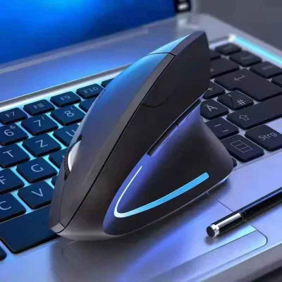 souris verticale ergonomique vue sur portable 